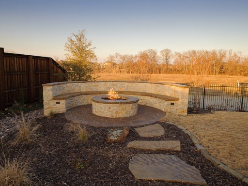 Outdoor Fire Pit & Fireplace Installation in Dallas, TX