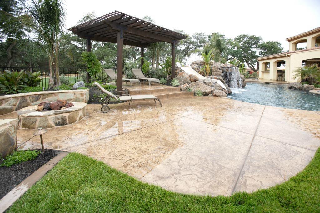 outdoor living pool and patio
